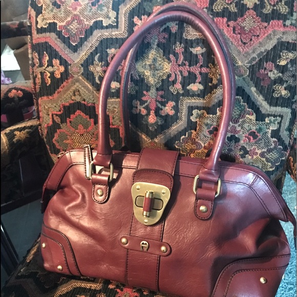 handbags trending now